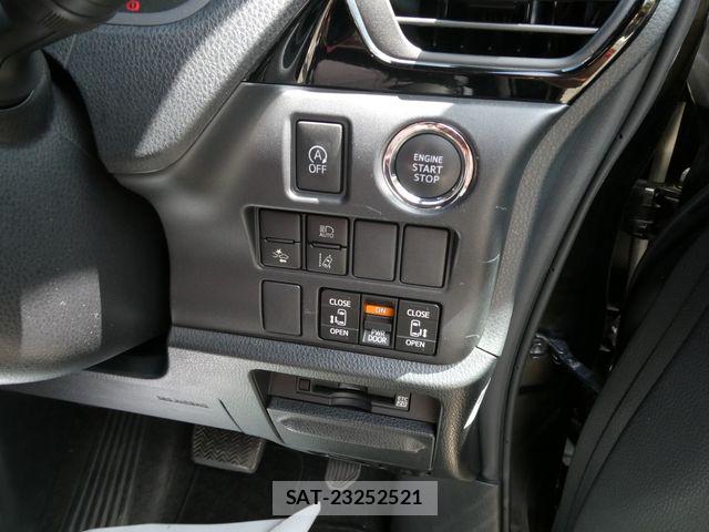 Toyota VOXY 2017-09 6999096-24