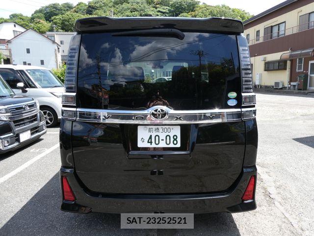 Toyota VOXY 2017-09 6999096-5