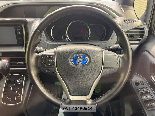 Toyota VOXY 2015-12 6999093-12