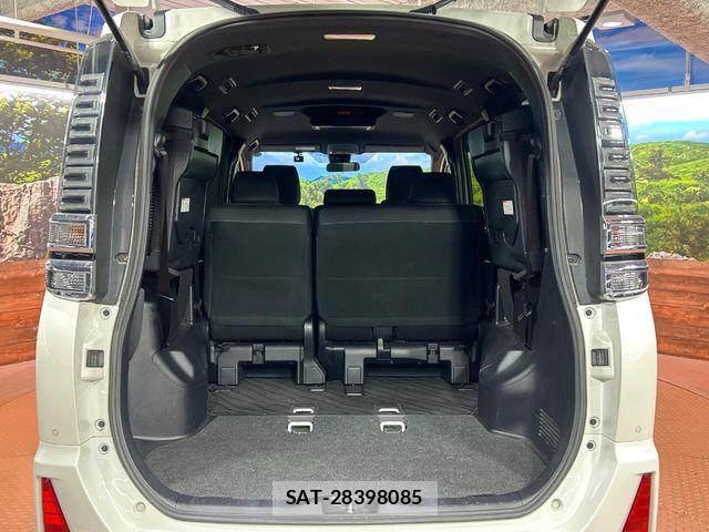 Toyota VOXY 2019-08 6999082-10
