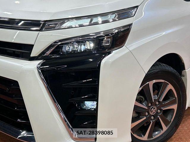 Toyota VOXY 2019-08 6999082-12