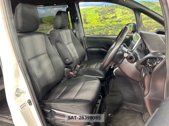 Toyota VOXY 2019-08 6999082-7