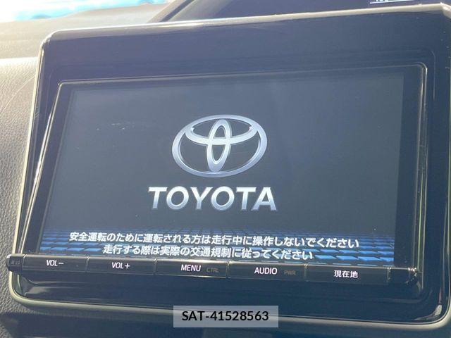 Toyota VOXY 2017-05 6999094-2