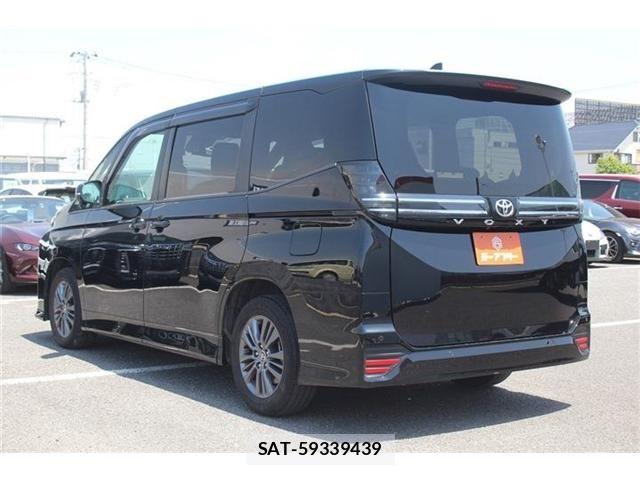 Toyota VOXY 2023-05 6999074-11