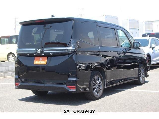 Toyota VOXY 2023-05 6999074-13