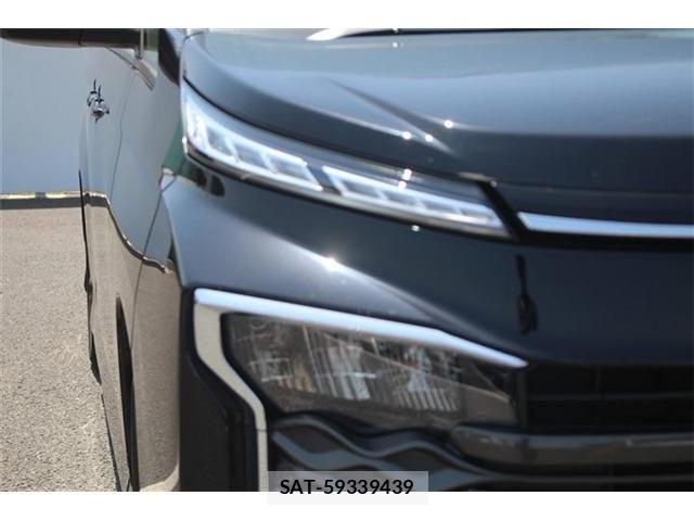 Toyota VOXY 2023-05 6999074-22