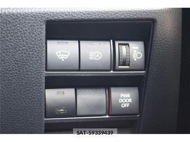 Toyota VOXY 2023-05 6999074-5