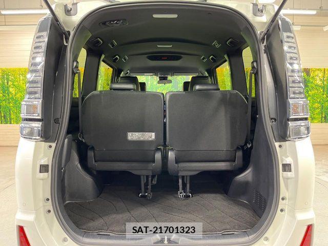 Toyota VOXY 2021-09 6999070-10