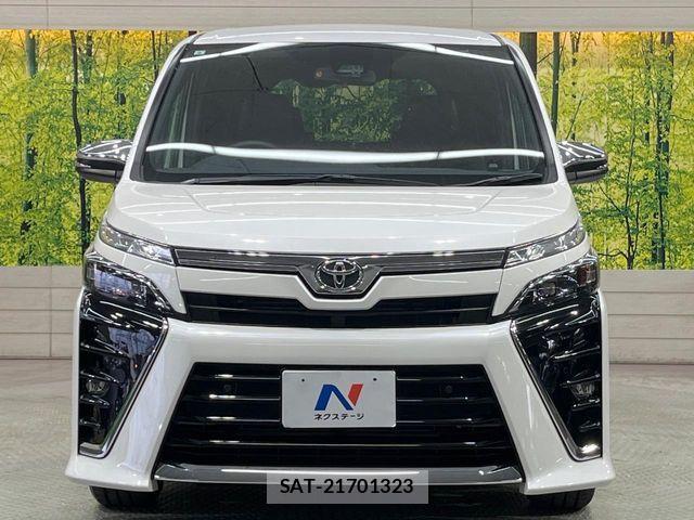 Toyota VOXY 2021-09 6999070-14