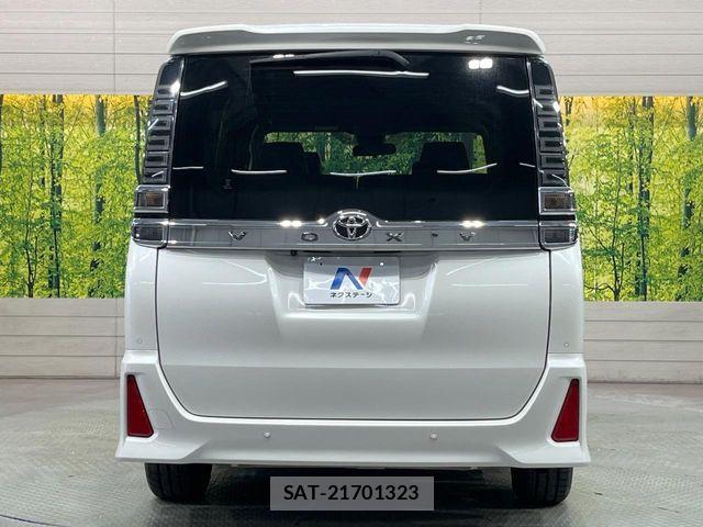 Toyota VOXY 2021-09 6999070-15