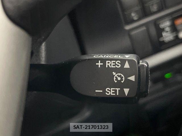 Toyota VOXY 2021-09 6999070-5