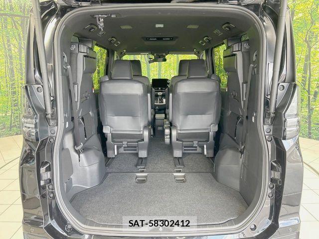 Toyota VOXY 2023-03 6999060-9