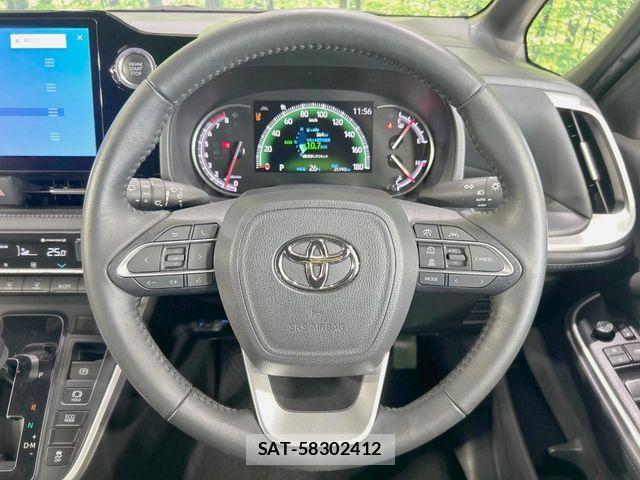 Toyota VOXY 2023-03 6999060-10