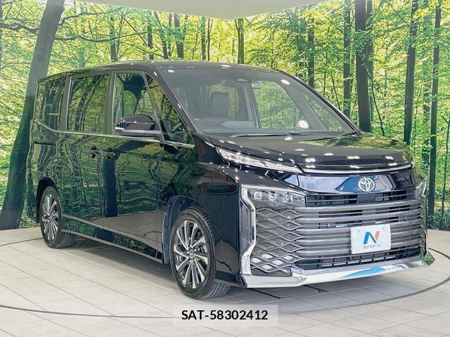 Toyota VOXY 2023-03 6999060-15