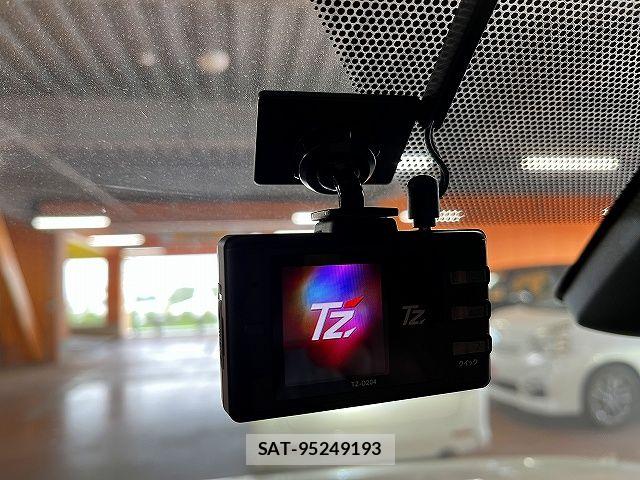 Toyota VOXY 2020-08 6999072-15