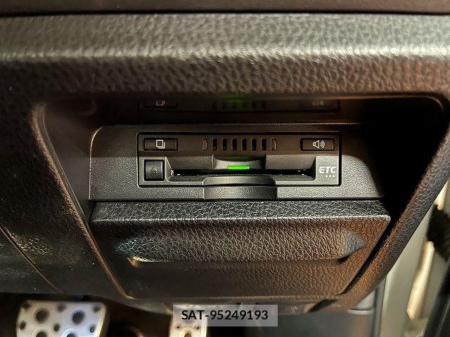 Toyota VOXY 2020-08 6999072-17
