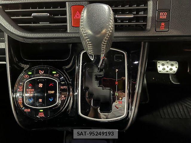 Toyota VOXY 2020-08 6999072-19