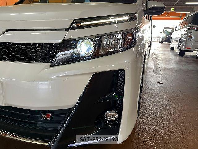Toyota VOXY 2020-08 6999072-22