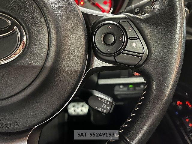Toyota VOXY 2020-08 6999072-23