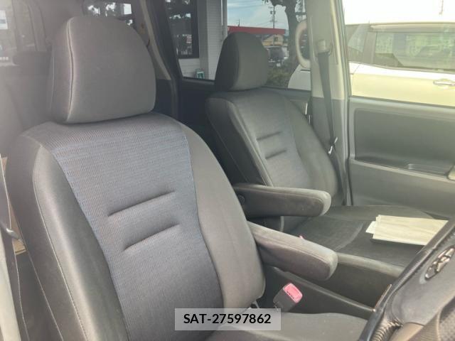 Toyota VOXY 2010-04 6999112-10