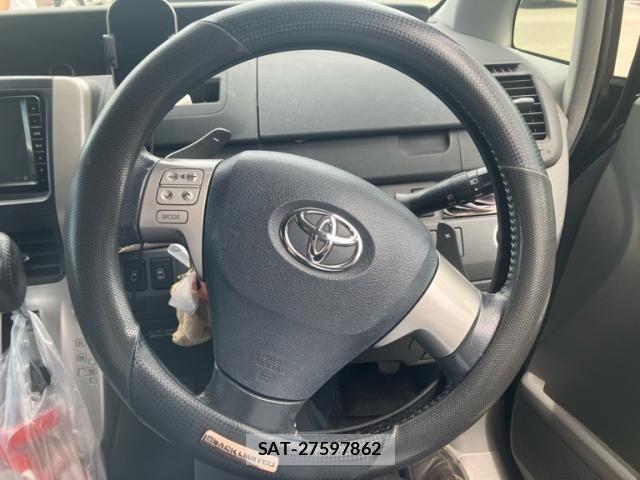 Toyota VOXY 2010-04 6999112-12