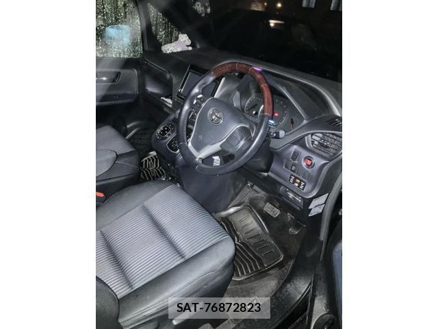 Toyota VOXY 2015-02 6999108-11