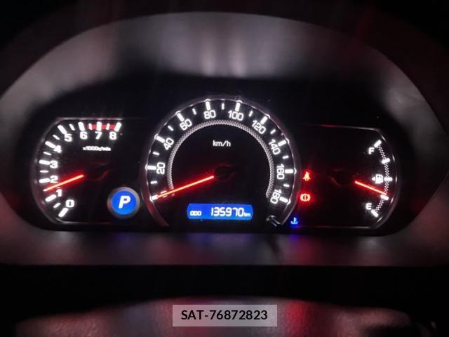Toyota VOXY 2015-02 6999108-18