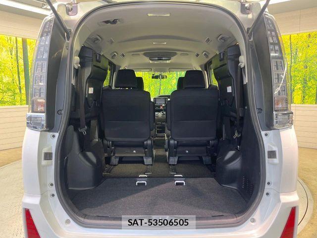 Toyota VOXY 2015-05 6999104-10