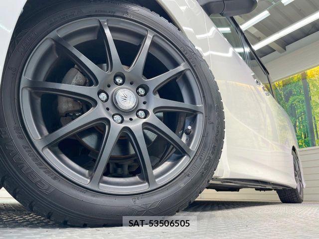 Toyota VOXY 2015-05 6999104-13