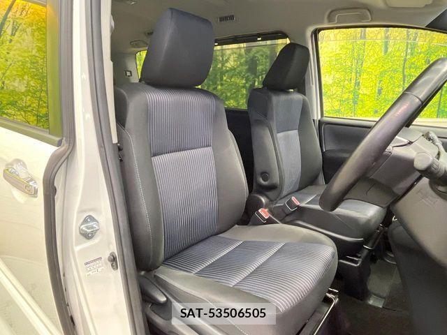 Toyota VOXY 2015-05 6999104-7