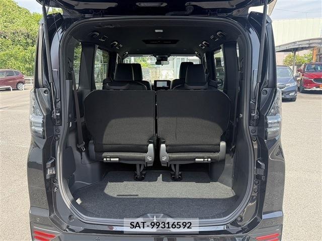 Toyota VOXY 2024-03 6999071-19