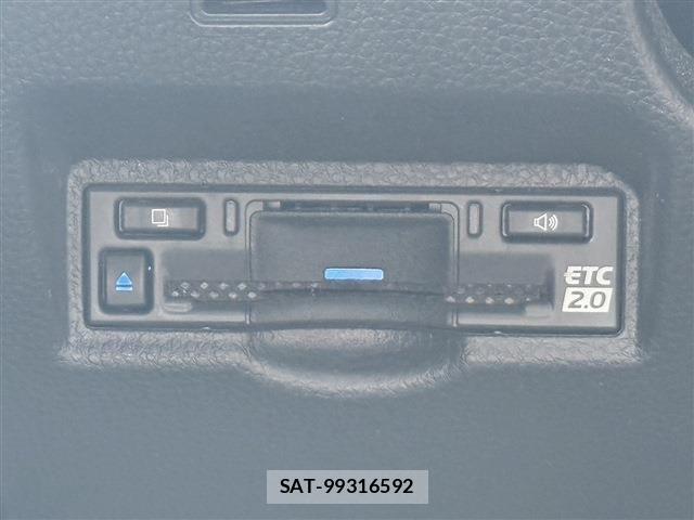 Toyota VOXY 2024-03 6999071-5