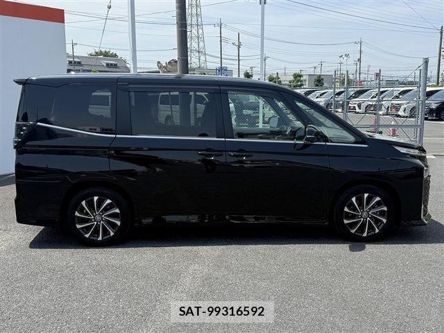 Toyota VOXY 2024-03 6999071-8