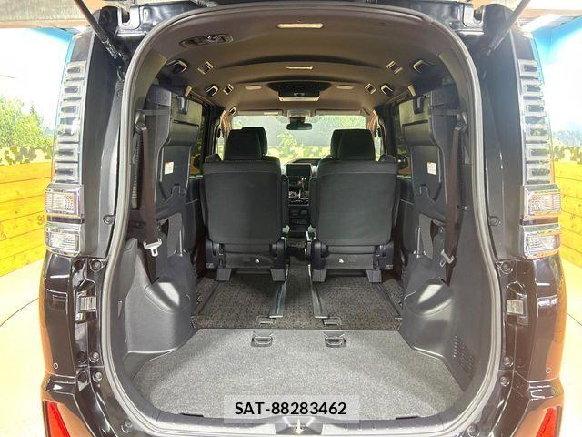Toyota VOXY 2019-05 6999090-10