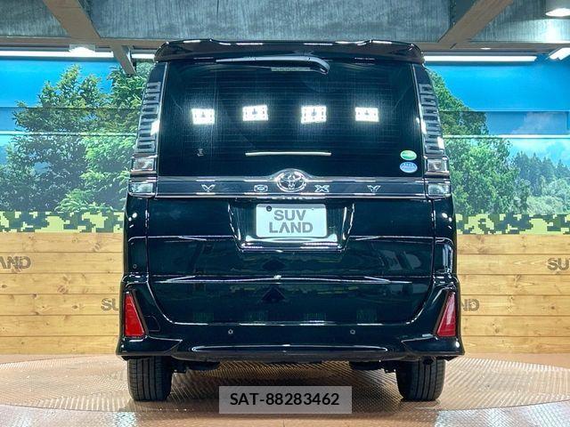 Toyota VOXY 2019-05 6999090-14