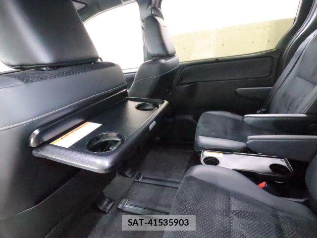 Toyota VOXY 2021-12 6999073-9