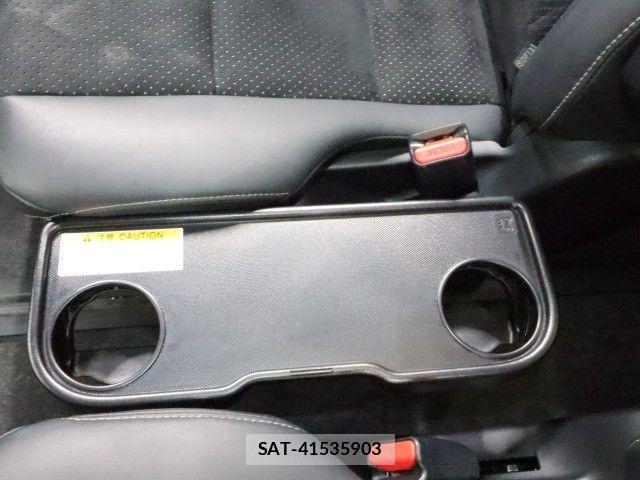 Toyota VOXY 2021-12 6999073-10