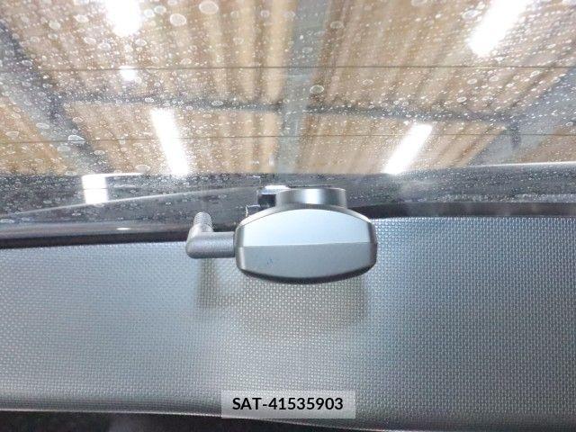 Toyota VOXY 2021-12 6999073-24