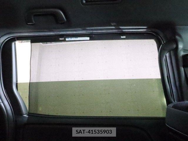 Toyota VOXY 2021-12 6999073-5