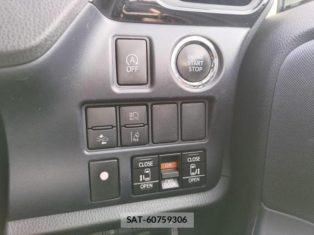 Toyota VOXY 2017-06 6999091-15