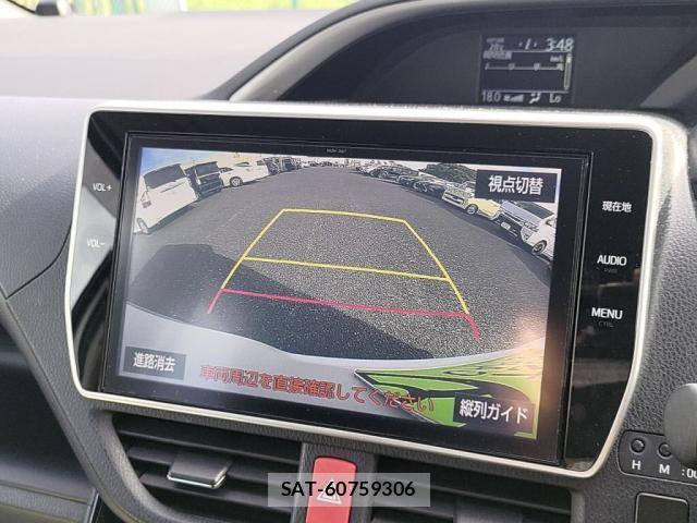 Toyota VOXY 2017-06 6999091-17