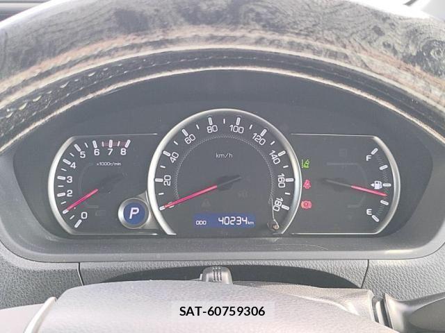Toyota VOXY 2017-06 6999091-28