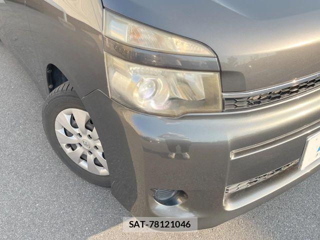 Toyota VOXY 2011-10 6999107-11