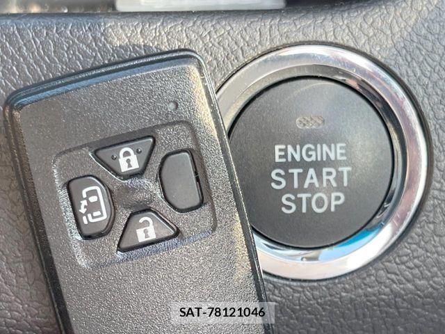 Toyota VOXY 2011-10 6999107-5