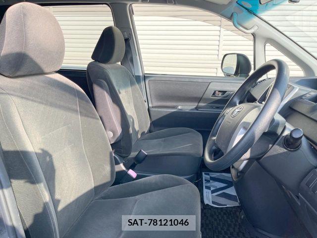 Toyota VOXY 2011-10 6999107-6