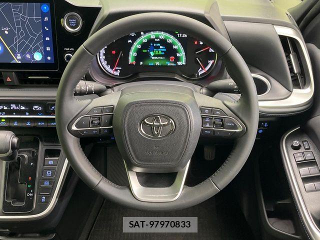 Toyota VOXY 2022-08 6999063-11