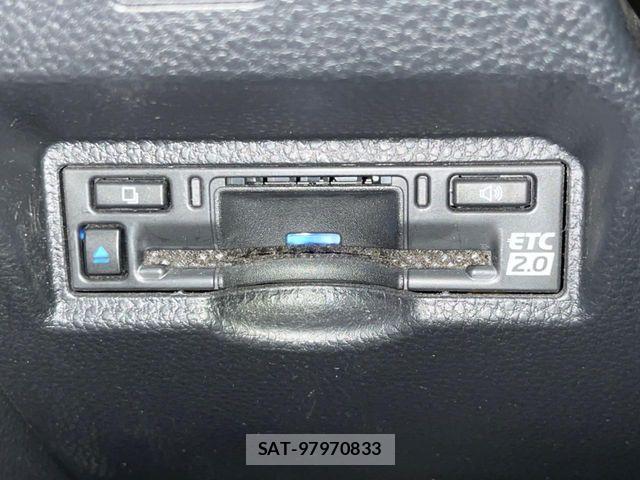 Toyota VOXY 2022-08 6999063-6