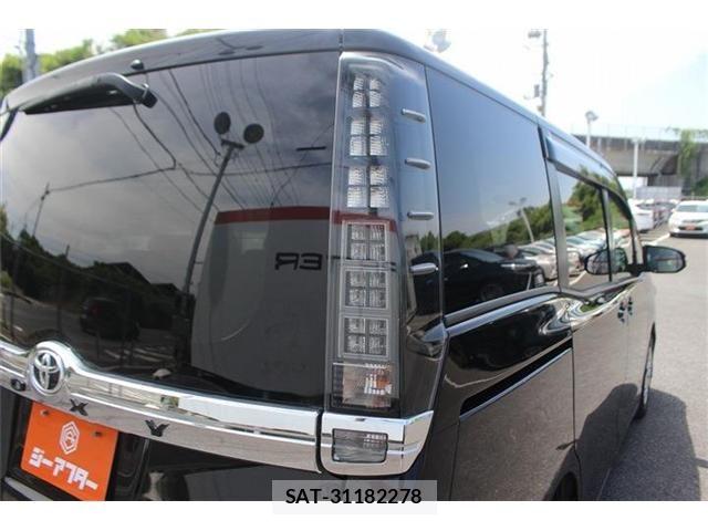 Toyota VOXY 2014-06 6999100-16