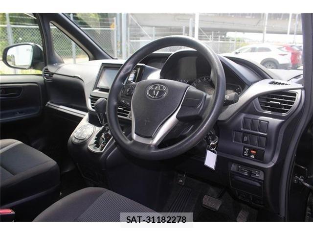 Toyota VOXY 2014-06 6999100-28