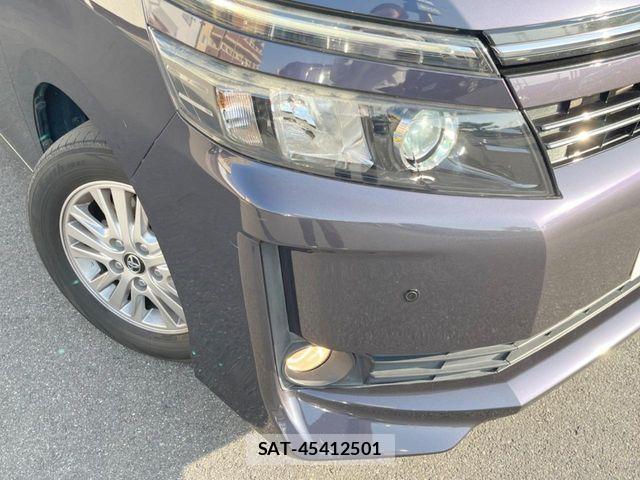 Toyota VOXY 2015-08 6999105-11